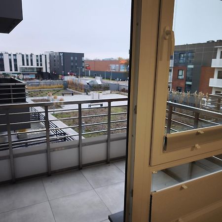 Kameralny Nowy Apartament W Centrum Miasta, Duzy Parking, Fv, Luksusowo Wyposazony, Ps5, Balkon, Klimatyzacja, Taras, Winda, Wyposazona Kuchnia Starogard Gdański Eksteriør billede