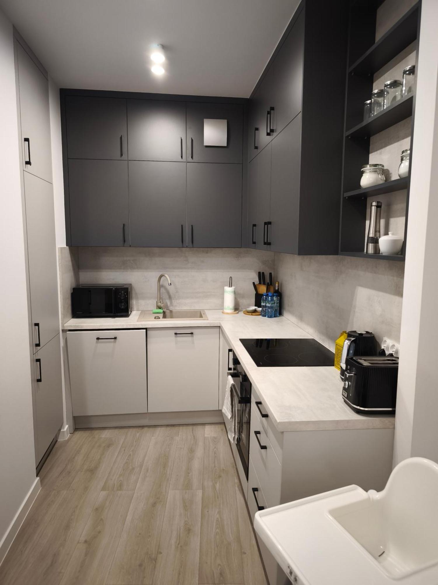 Kameralny Nowy Apartament W Centrum Miasta, Duzy Parking, Fv, Luksusowo Wyposazony, Ps5, Balkon, Klimatyzacja, Taras, Winda, Wyposazona Kuchnia Starogard Gdański Eksteriør billede